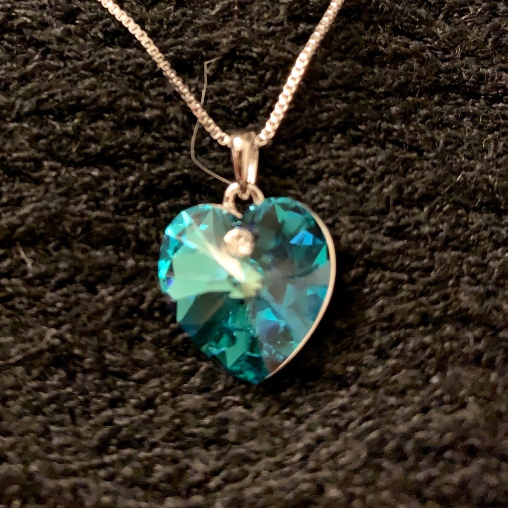 Heart pendant with necklace